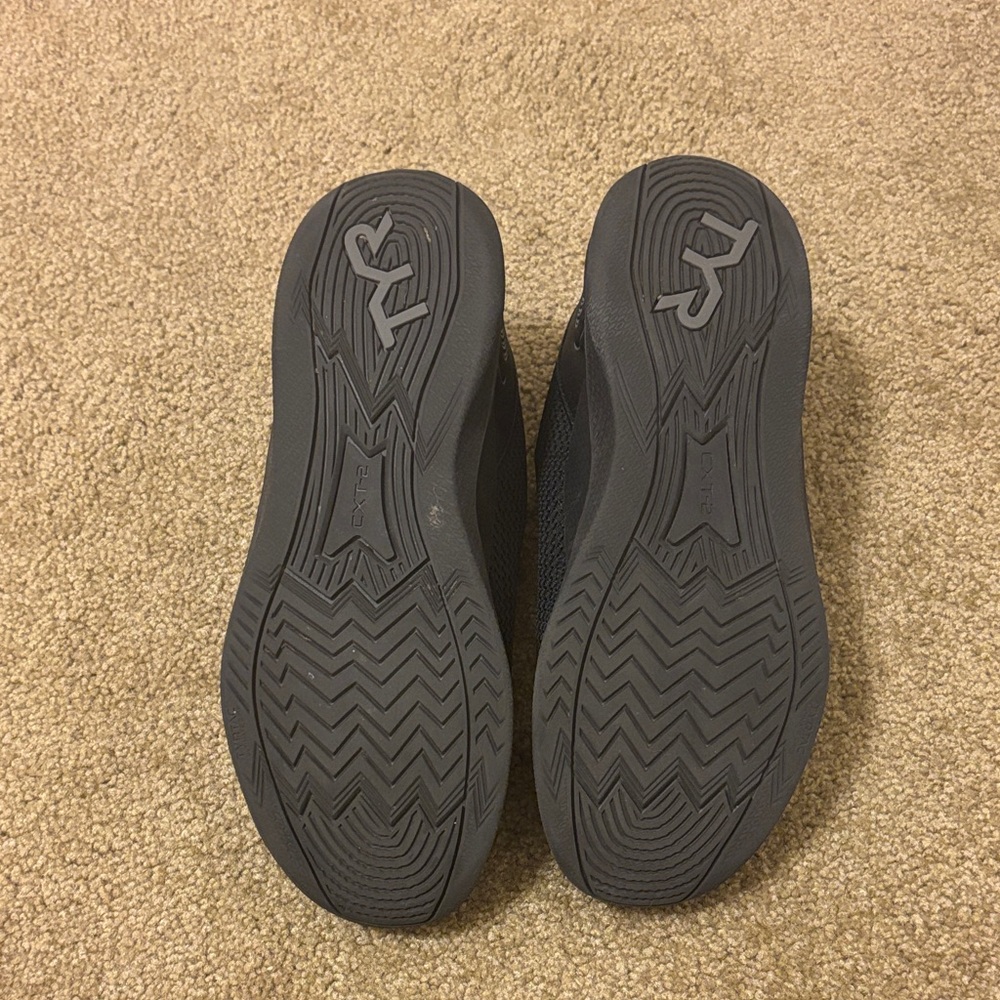 TYR CXT-2 CUSTOM TRAINER - Men’s size 8.5 - Picture 3 of 4